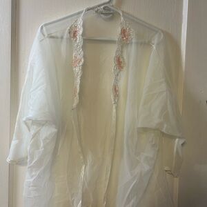 Vintage Val Mode Elegant White Lace Trim Robe